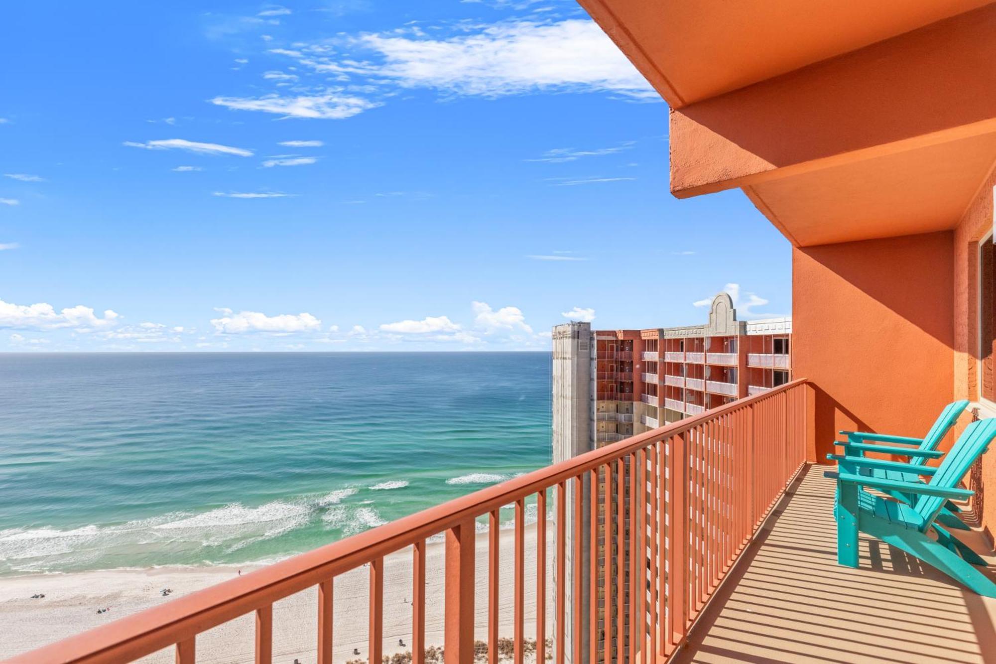 Penthouse With Beautiful Beach Views! 1 Bedroom, 2 Bathroom Penthouse! Панама-Сіті-Біч Екстер'єр фото